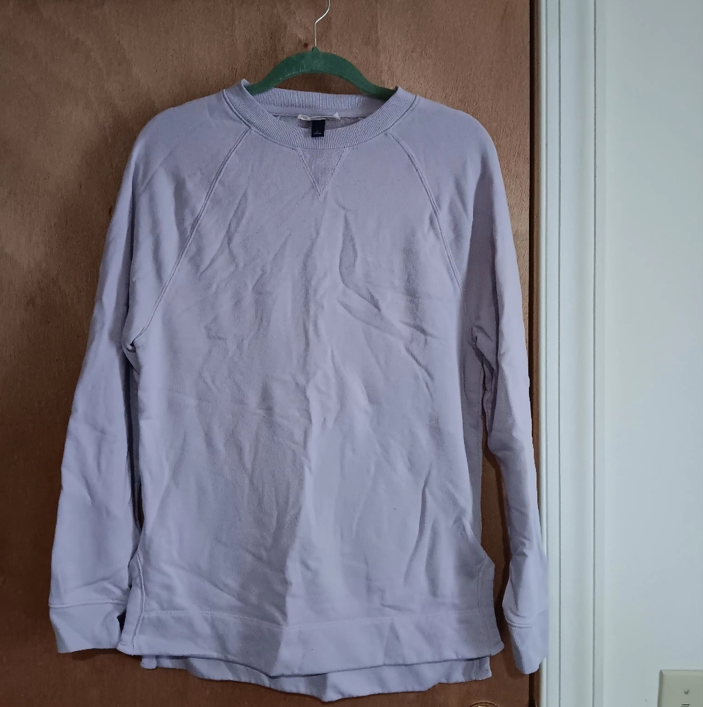 Universal Thread Lavender Purple Sweatshirt in Size Small